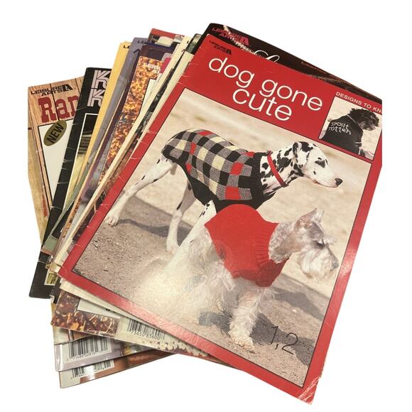 HUGE LOT 45 Vtg Knitting Crocheting Pattern Magazine Booklets 80s-2000s 7+lb! - Picture 1 of 9